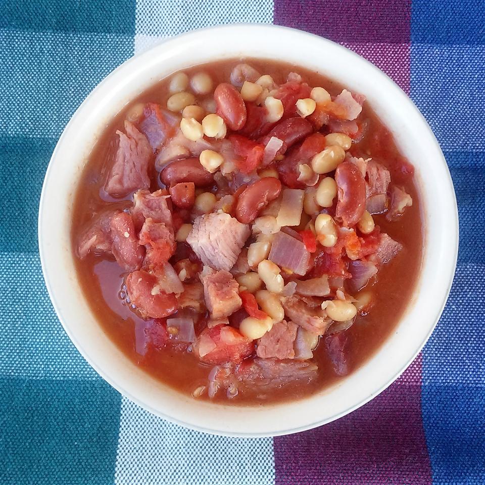 Bean and Meat Soup 