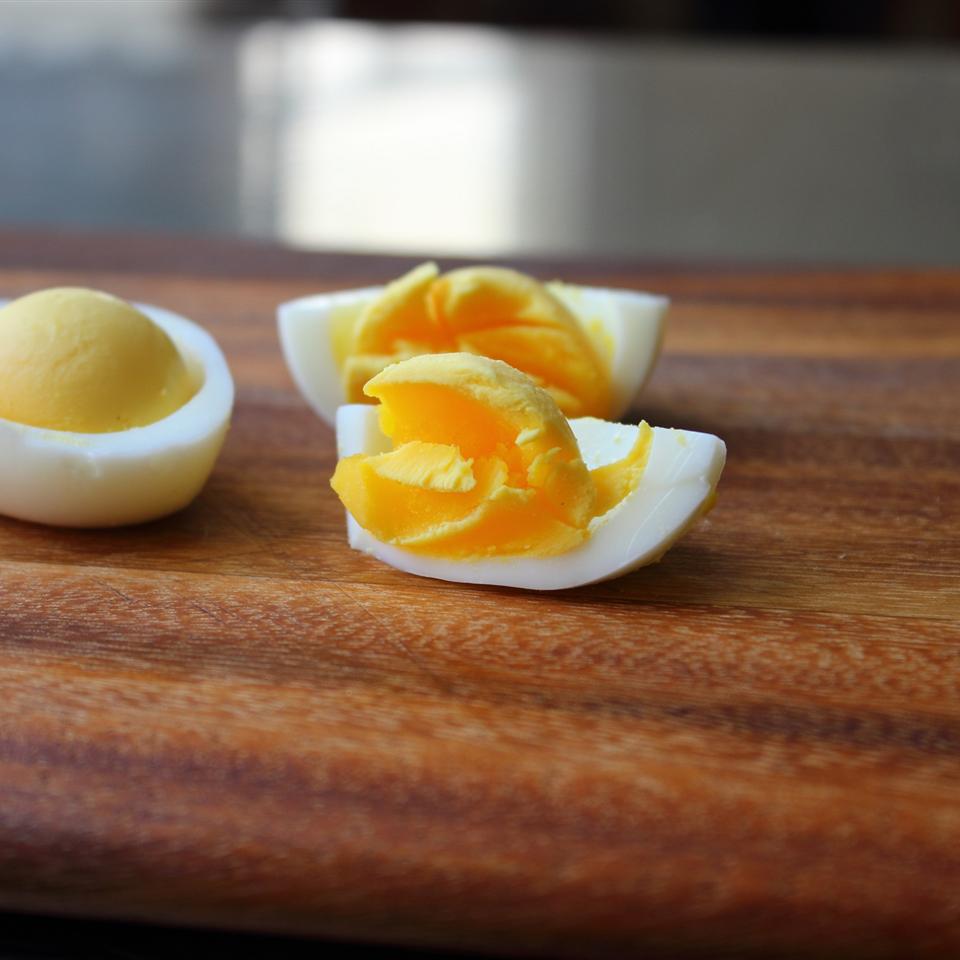 Soft Hard-Boiled Eggs 