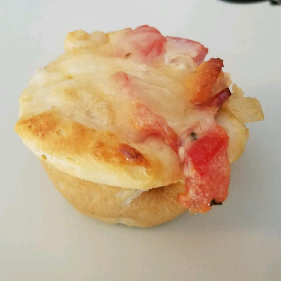 Bacon and Tomato Cups 