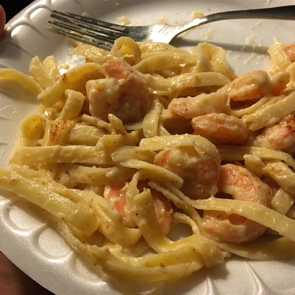 Creamy Cajun Shrimp Pasta 