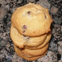 Rosy Raisin Nut Cookies 
