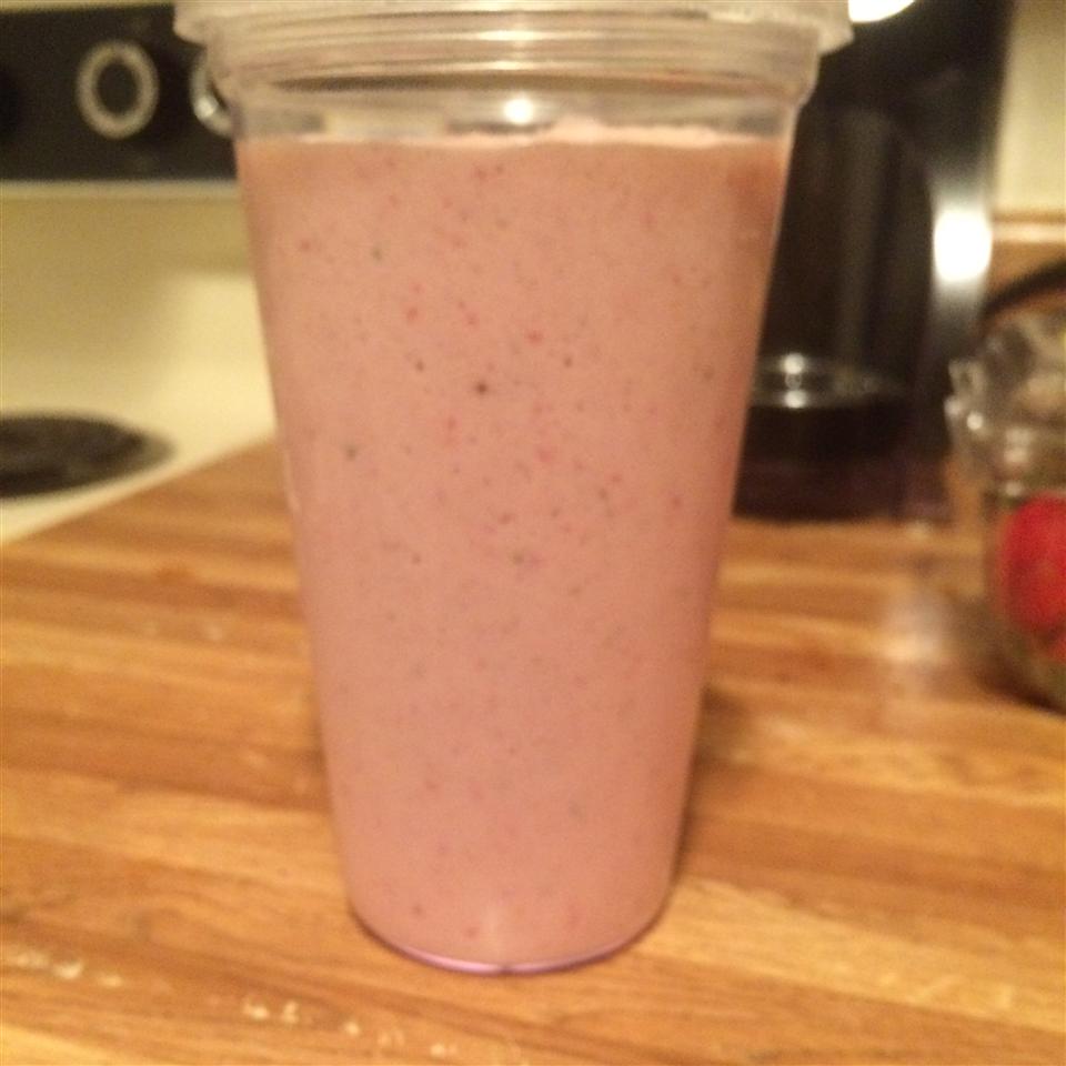 Banana and Strawberry Smoothie Heaven Marie