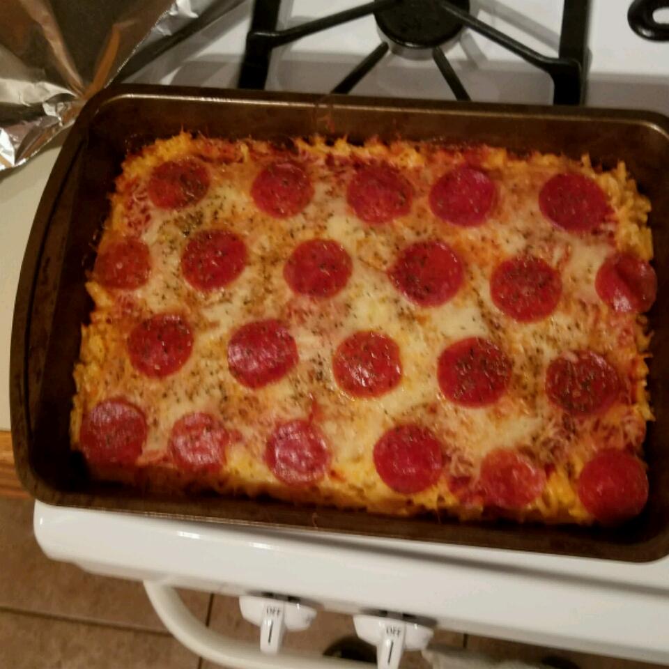 Macaroni and Cheese Pizza Bake jklm5942