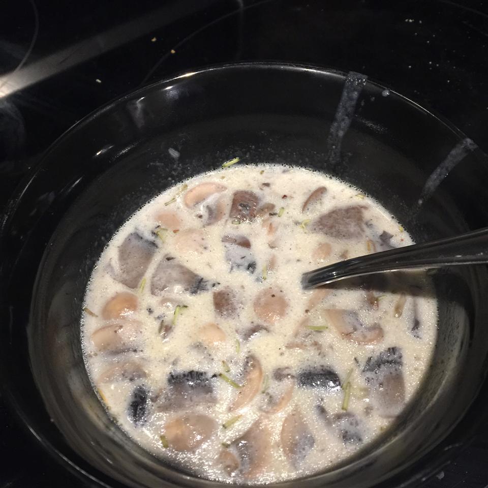 Creamy Mushroom Soup dldeutsc
