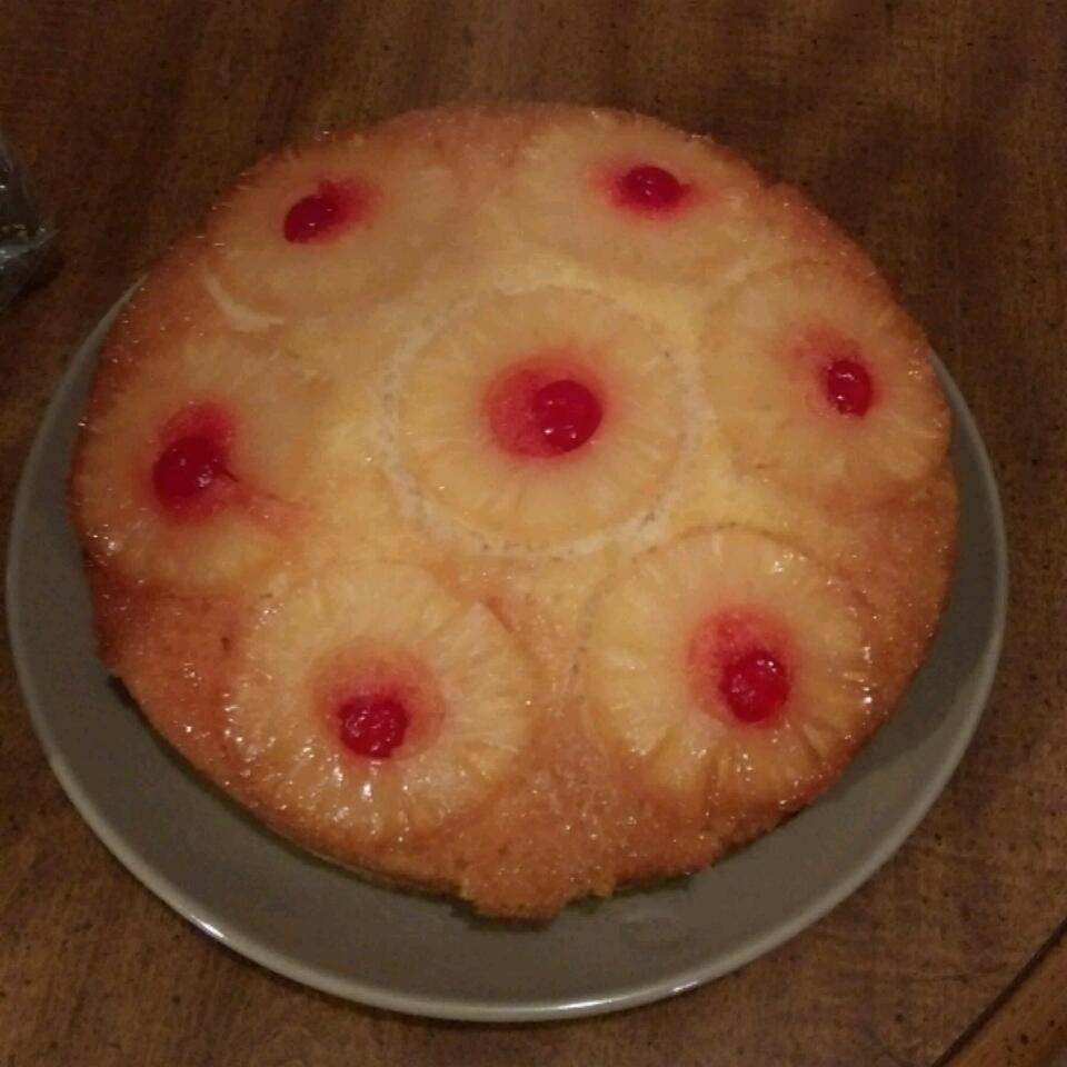 Easy Pineapple Upside Down Cake 