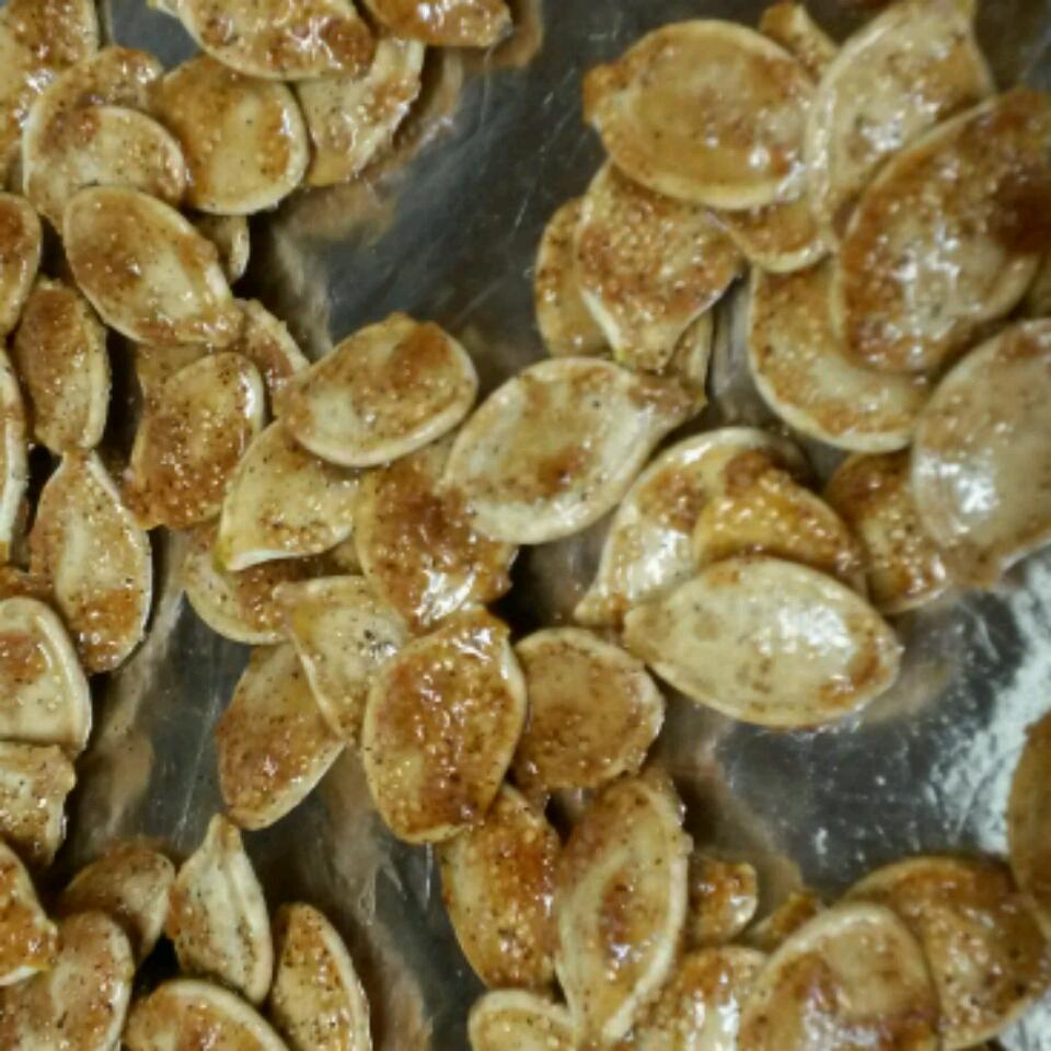 Toasted Pumpkin Seeds with Sugar and Spice 