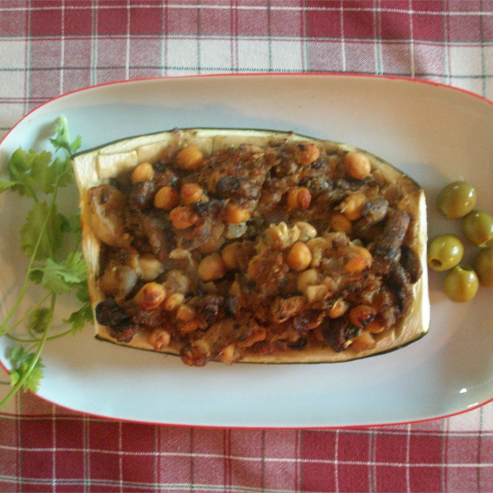 Zucchini with Chickpea and Mushroom Stuffing 