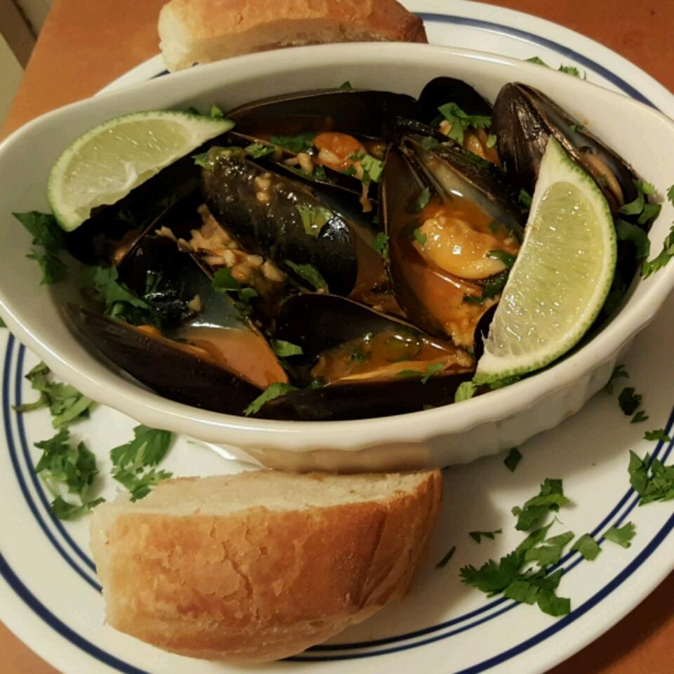 Thai Steamed Mussels 