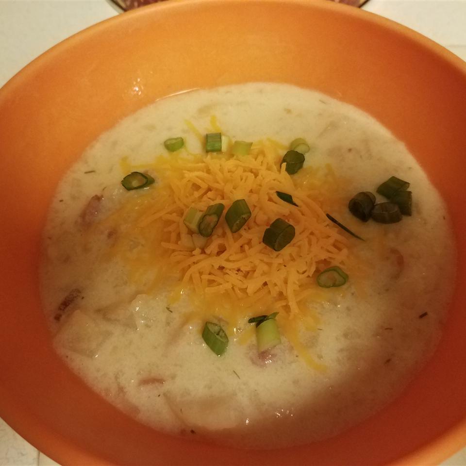 Slow Cooker Creamy Potato Soup 