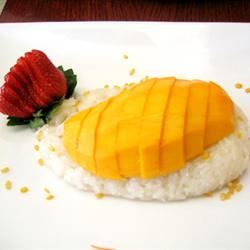 Thai Sweet Sticky Rice With Mango (Khao Neeo Mamuang) 