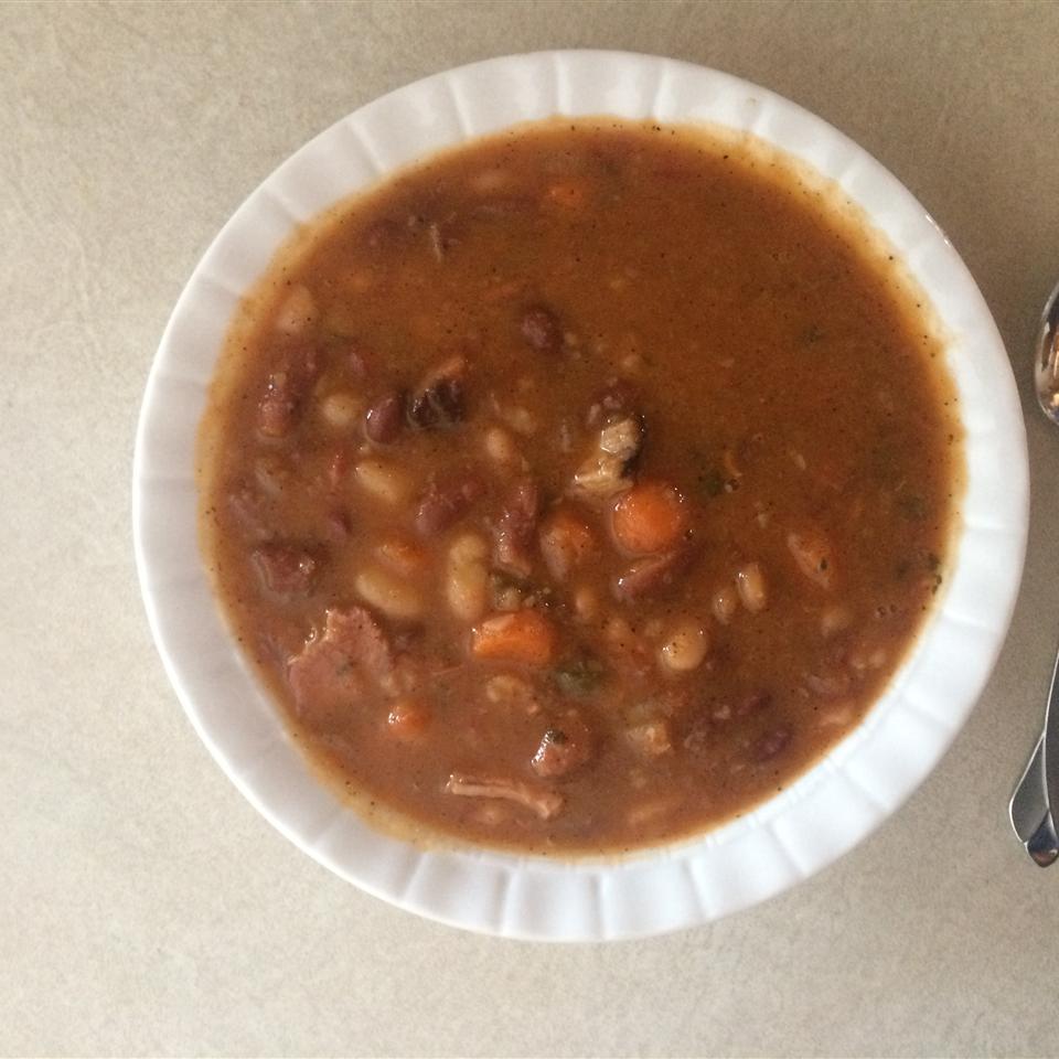 The Best Bean and Ham Soup 