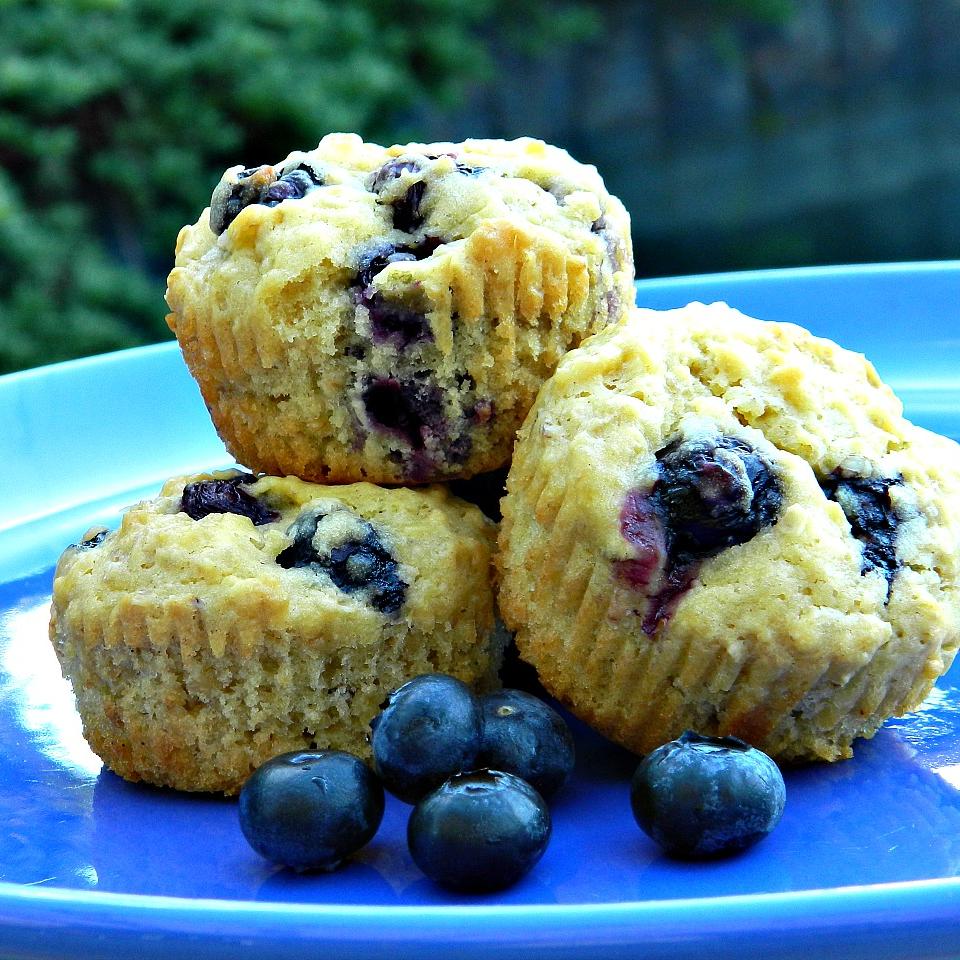 Melt-In-Your-Mouth Blueberry Muffins 