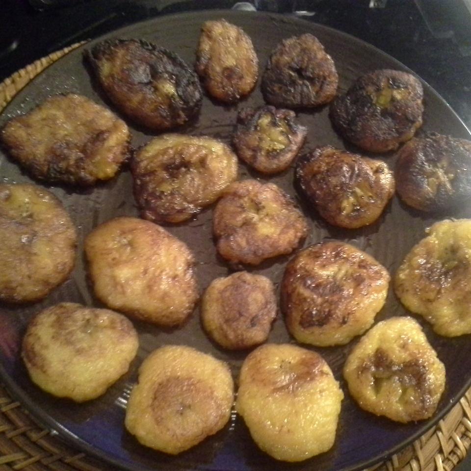Tostones (Fried Plantains) 