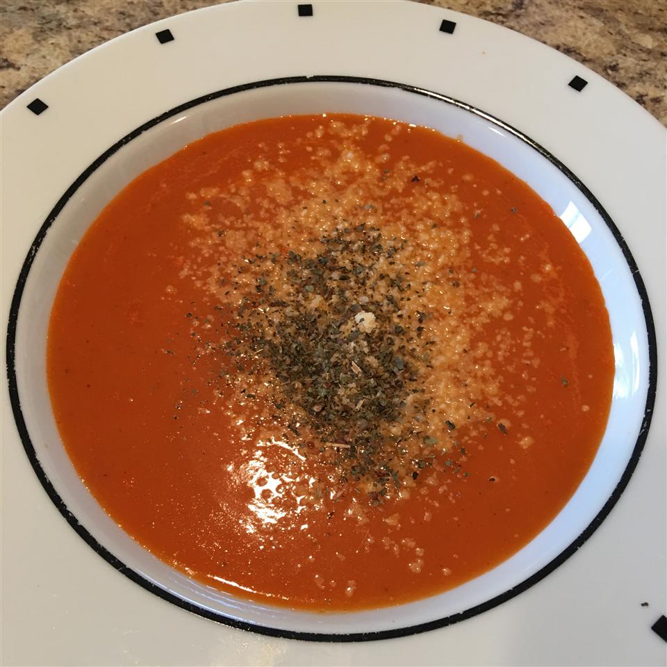 Garden-Fresh Tomato Soup 