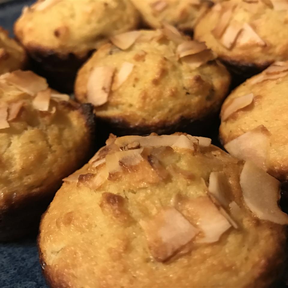 Paleo Coconut Muffins 