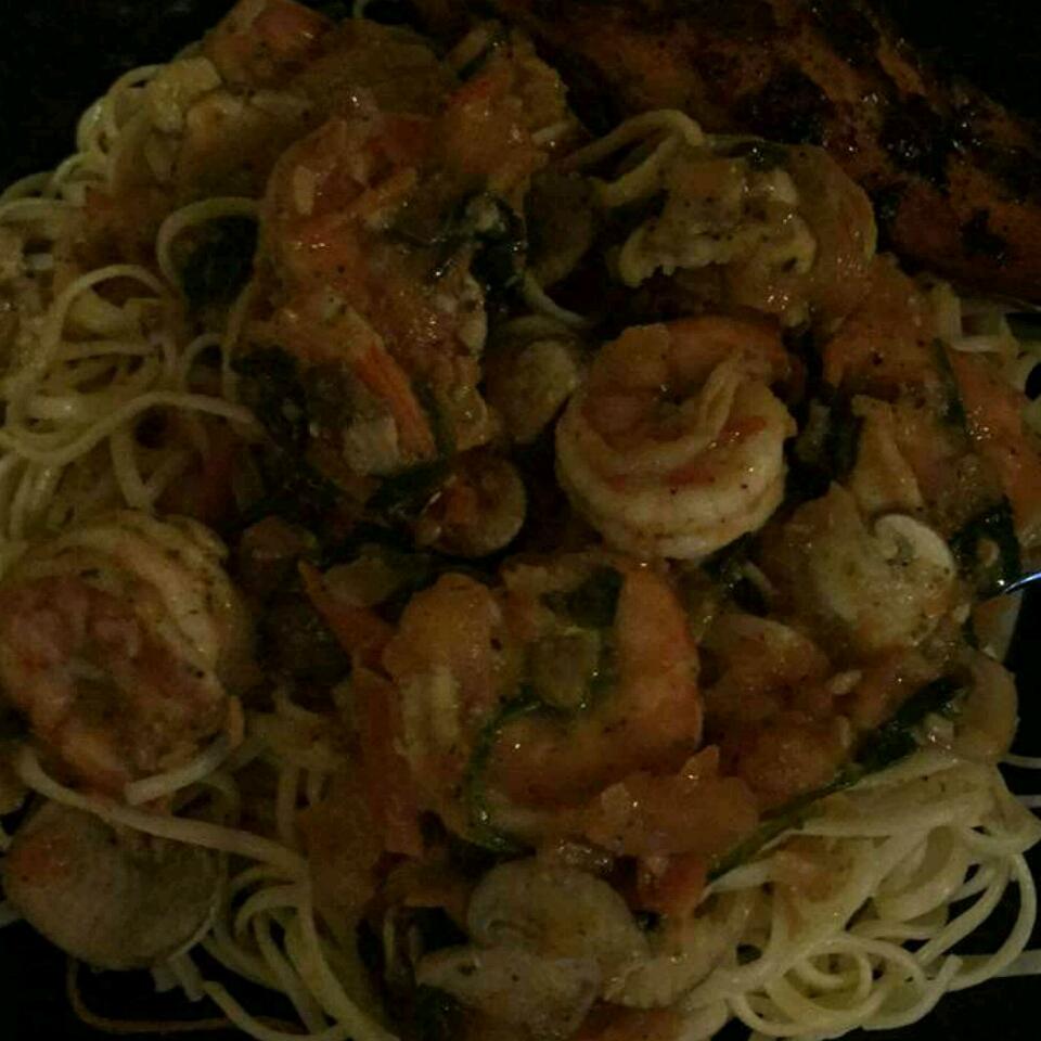 Linguine Pasta with Shrimp and Tomatoes 
