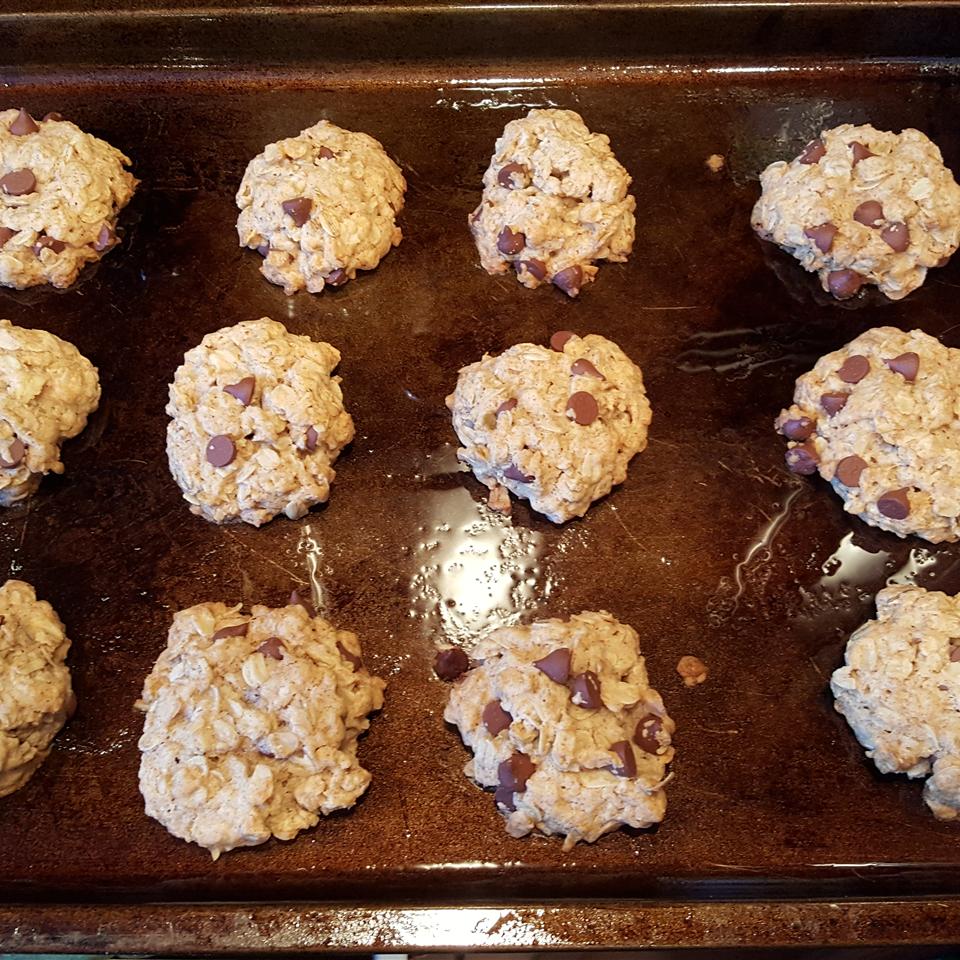 Gluten-Free Oatmeal Chocolate Chip Cookies 