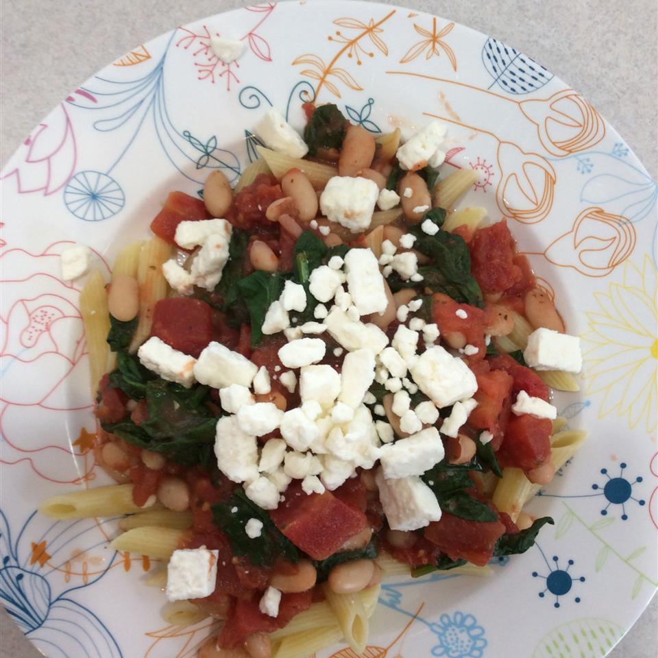 Greek Pasta with Tomatoes and White Beans 