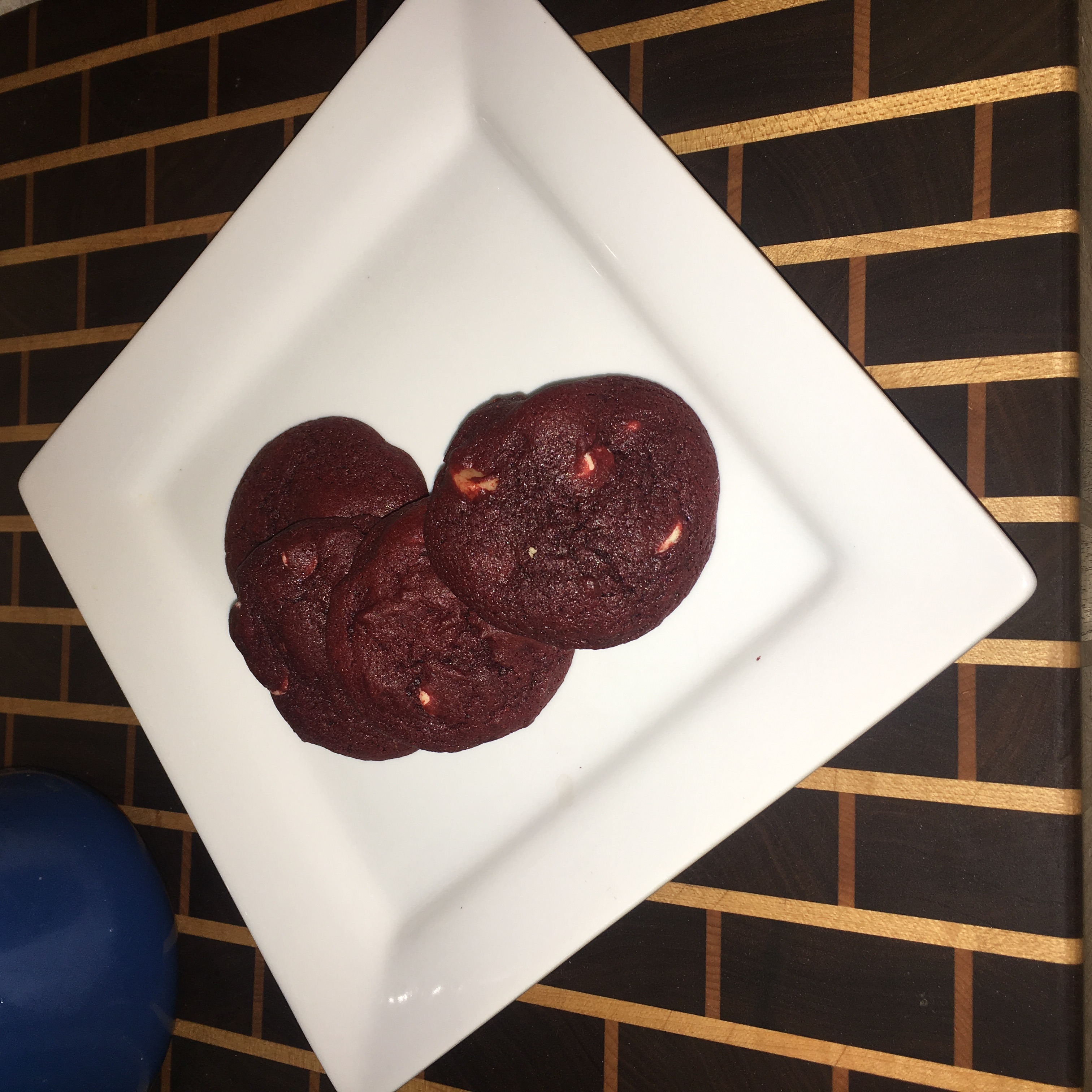 Red Velvet Chocolate Chip Cookies 