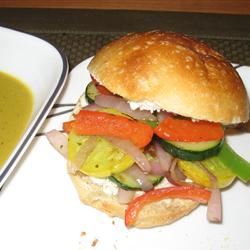 California Grilled Veggie Sandwich 