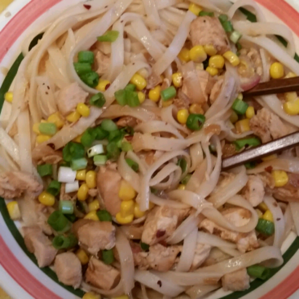 Chicken and Rice Noodle Stir Fry 