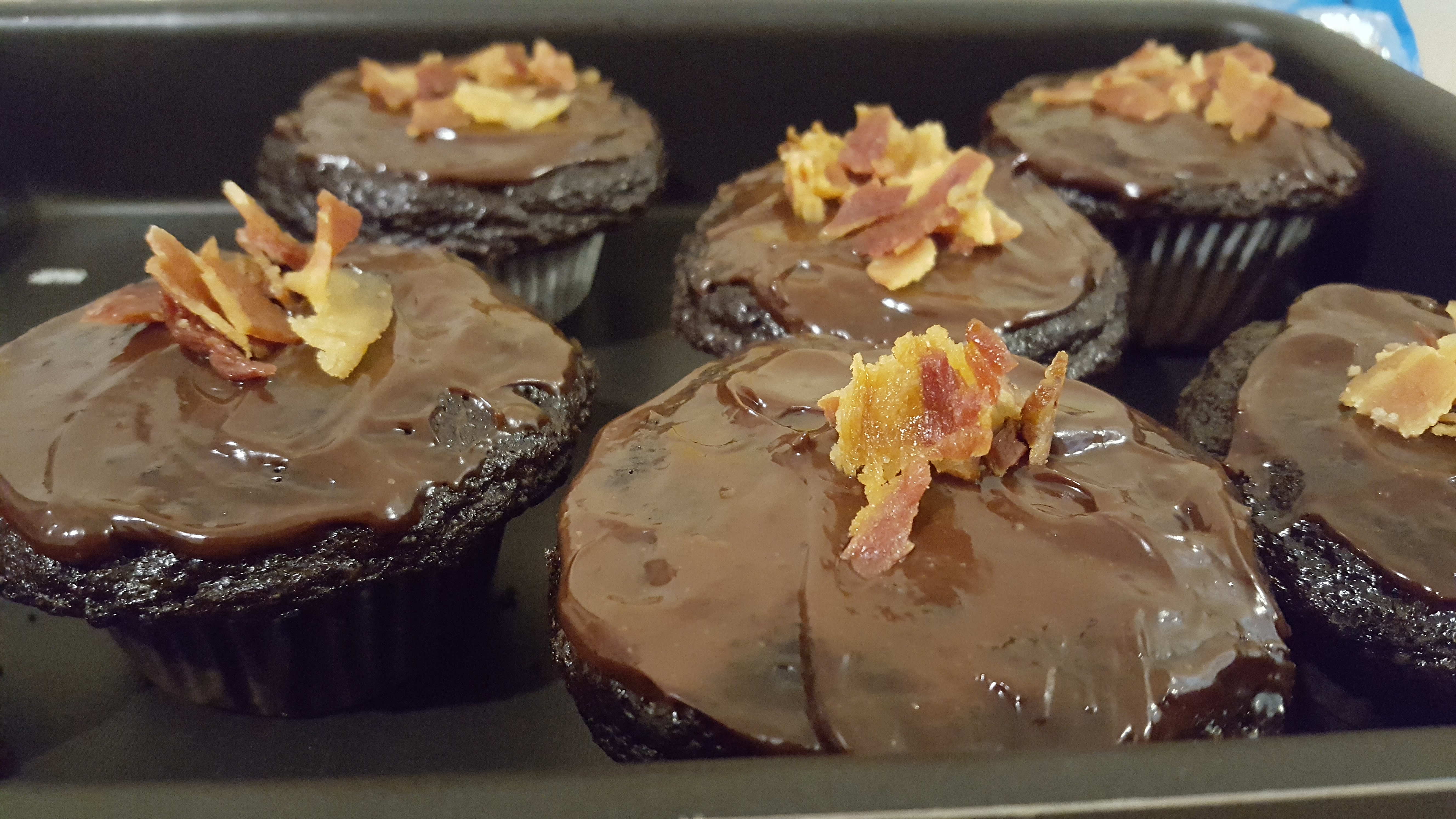 Dark Chocolate Bacon Cupcakes 