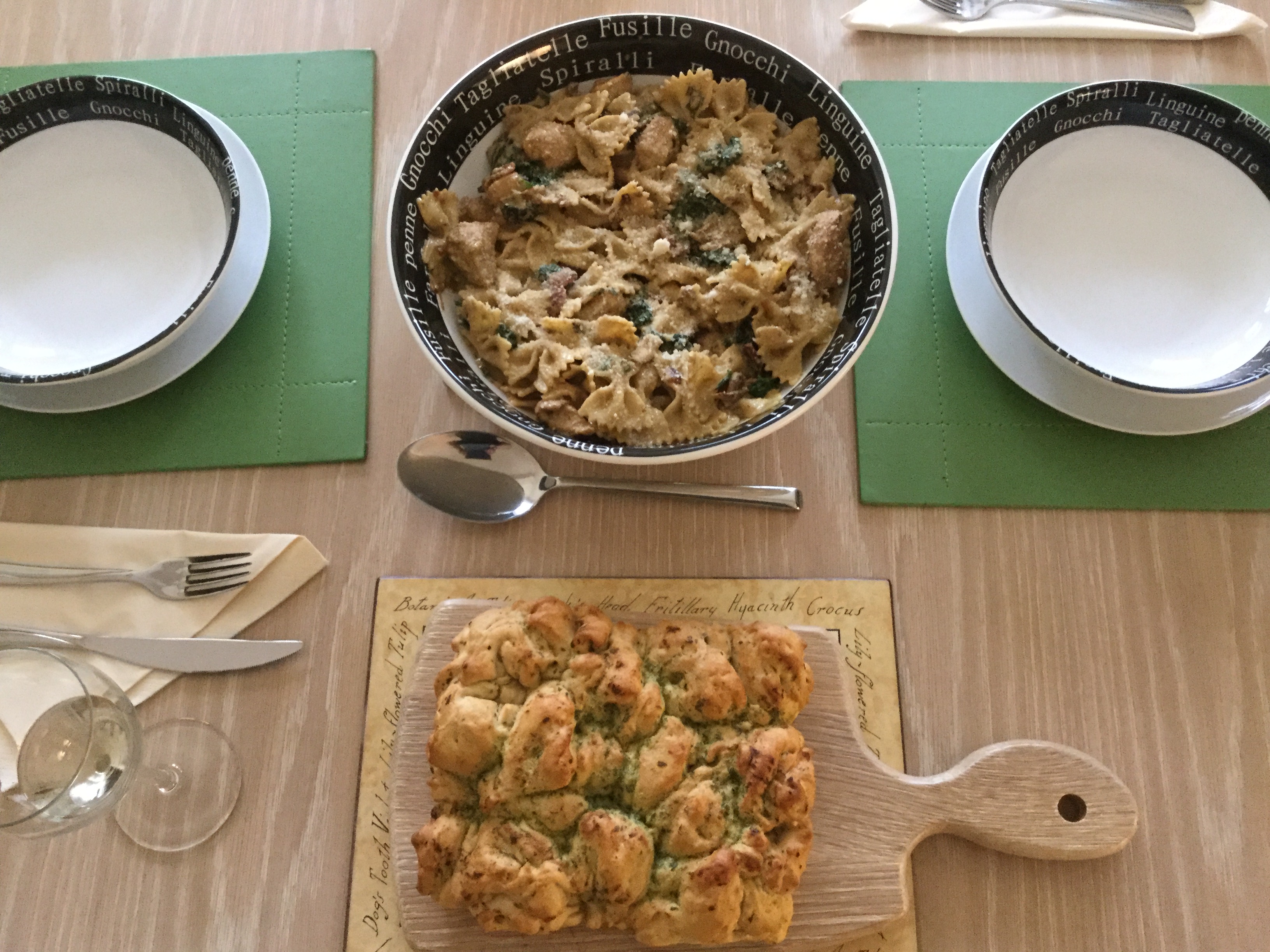 Mascarpone Pasta with Chicken, Bacon and Spinach 