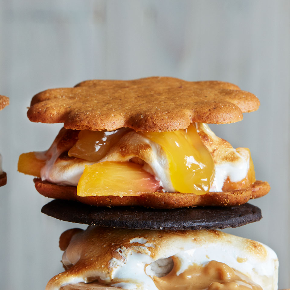 <p>Think outside the graham cracker box! Using ginger thins and lemon curd, top a fresh peach with a gooey, toasty marshmallow and get ready to try the most delicious s'more recipe yet!</p>
                          