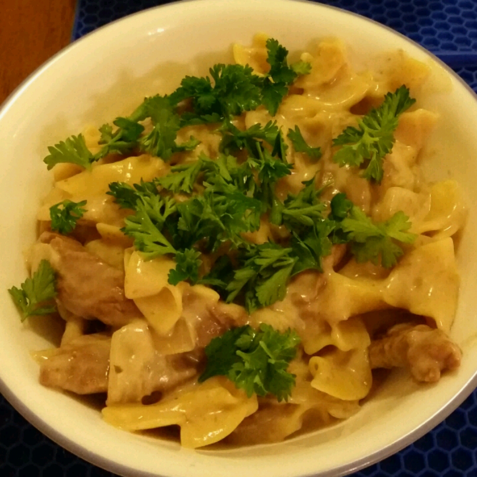 One-Dish Beef Stroganoff and Noodles 