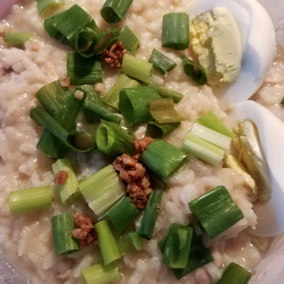 Chicken Arroz Caldo (Chicken Rice Porridge) 