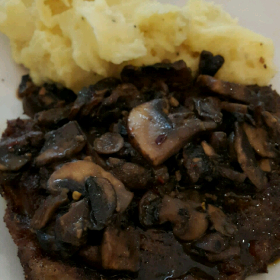 Thyme-Rubbed Steaks with Sauteed Mushrooms 