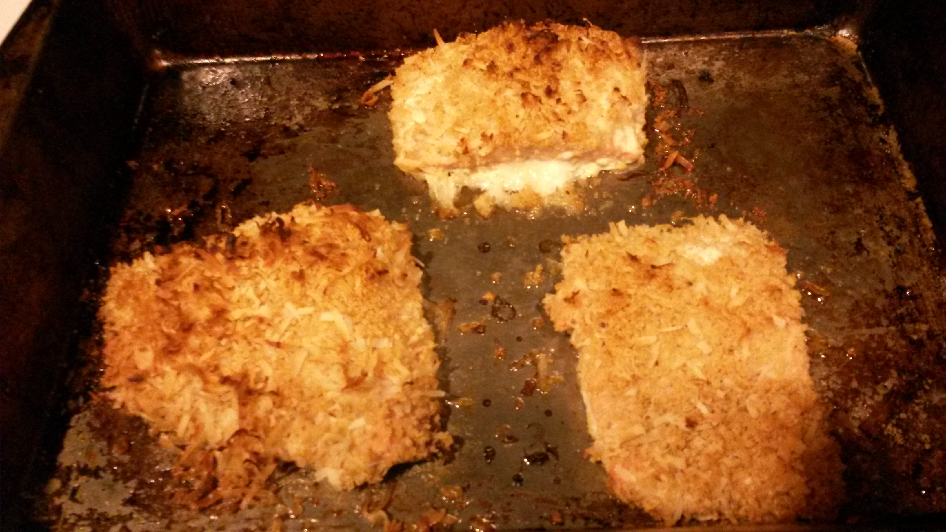 Baked Salmon with Coconut Crust whit