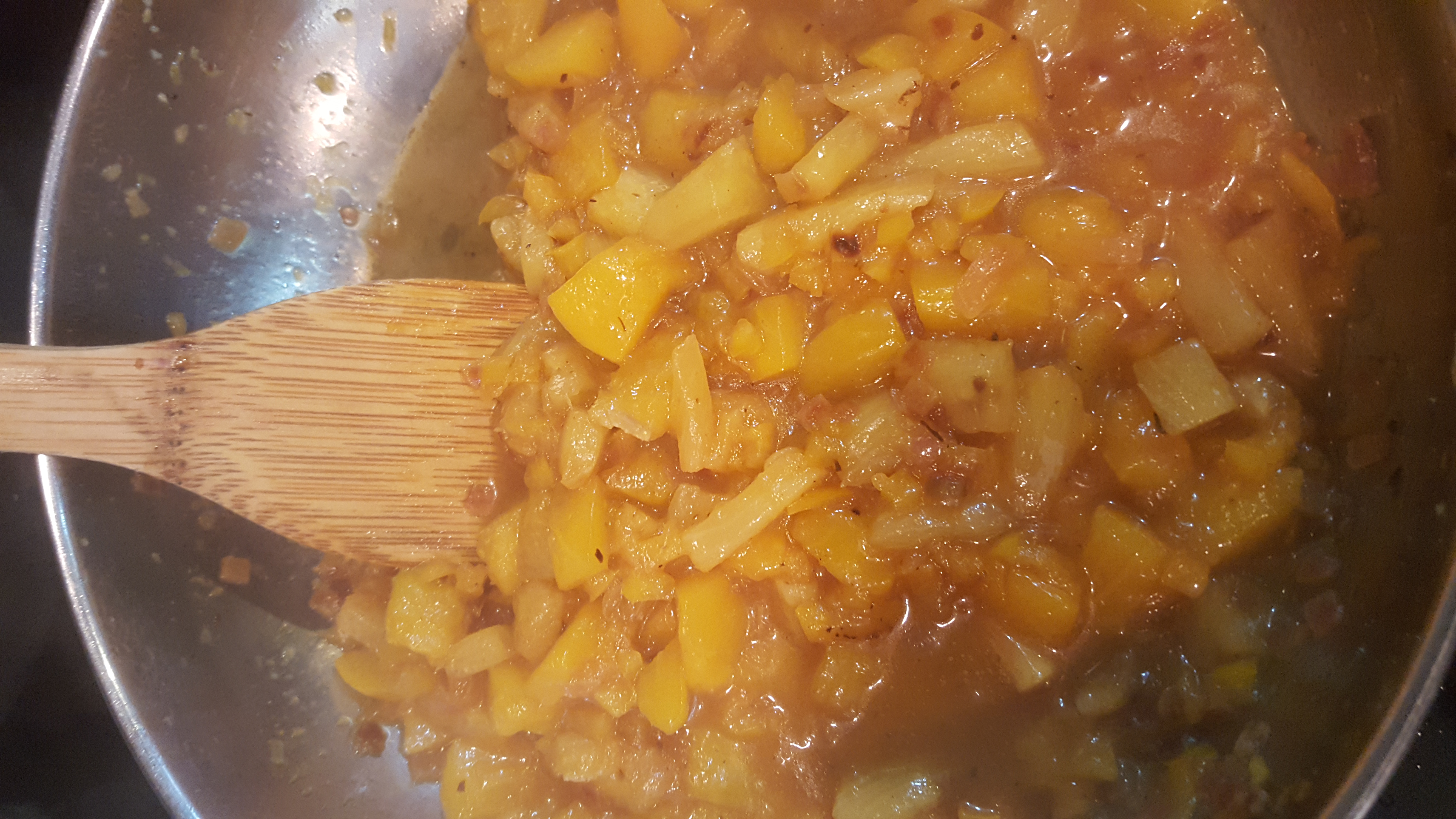 Mango-Pineapple Chutney 