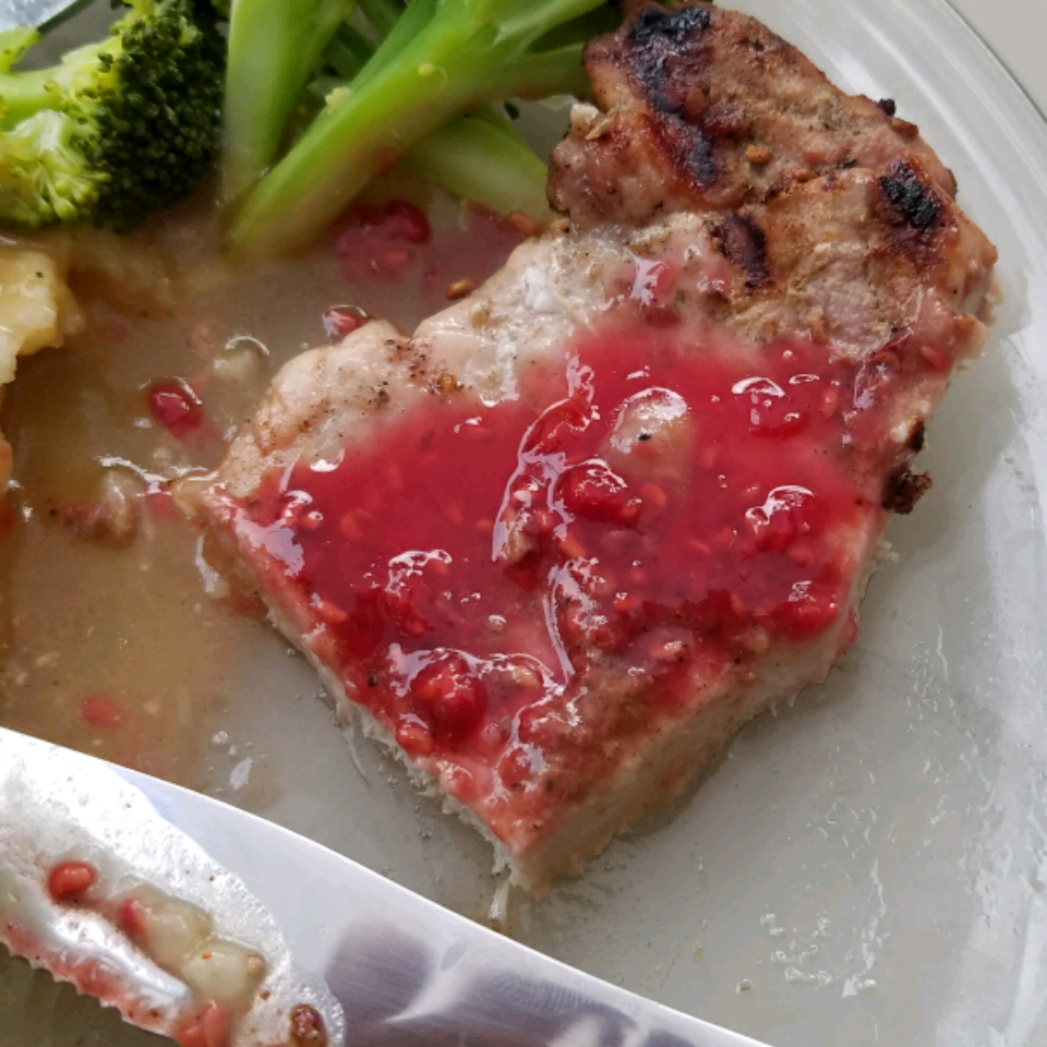 Pork Chops with Raspberry Sauce