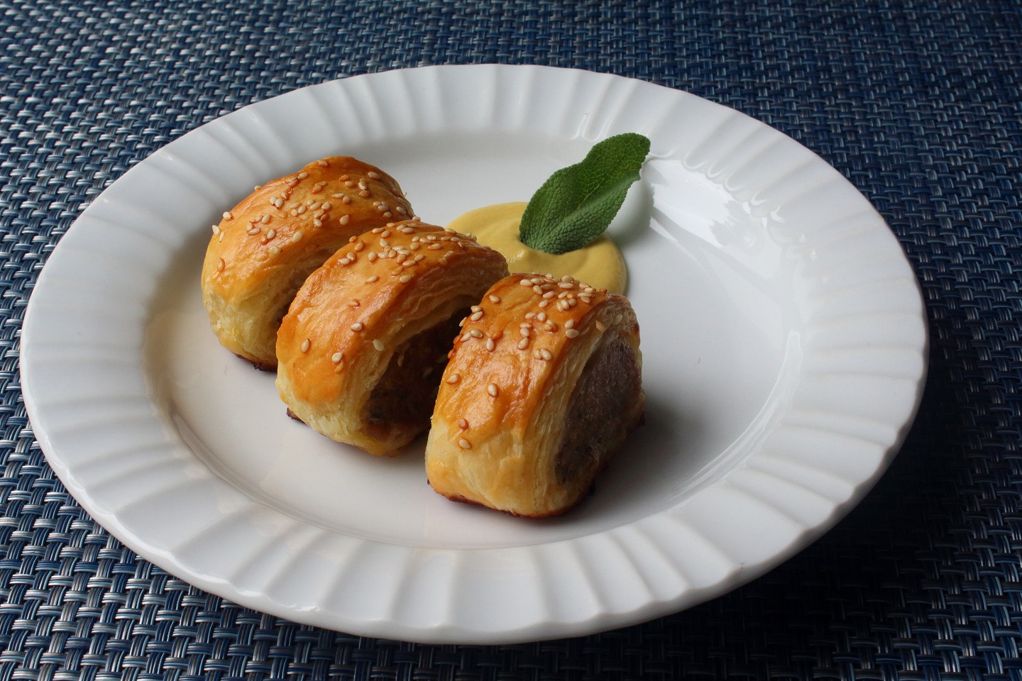 <p>Sausage rolls are so simple thanks to their few, store-bought ingredients, but they're oh-so-tasty. Plus, they make great appetizers alongside your favorite dipping sauce (Chef John likes to use mustard).</p>
                          