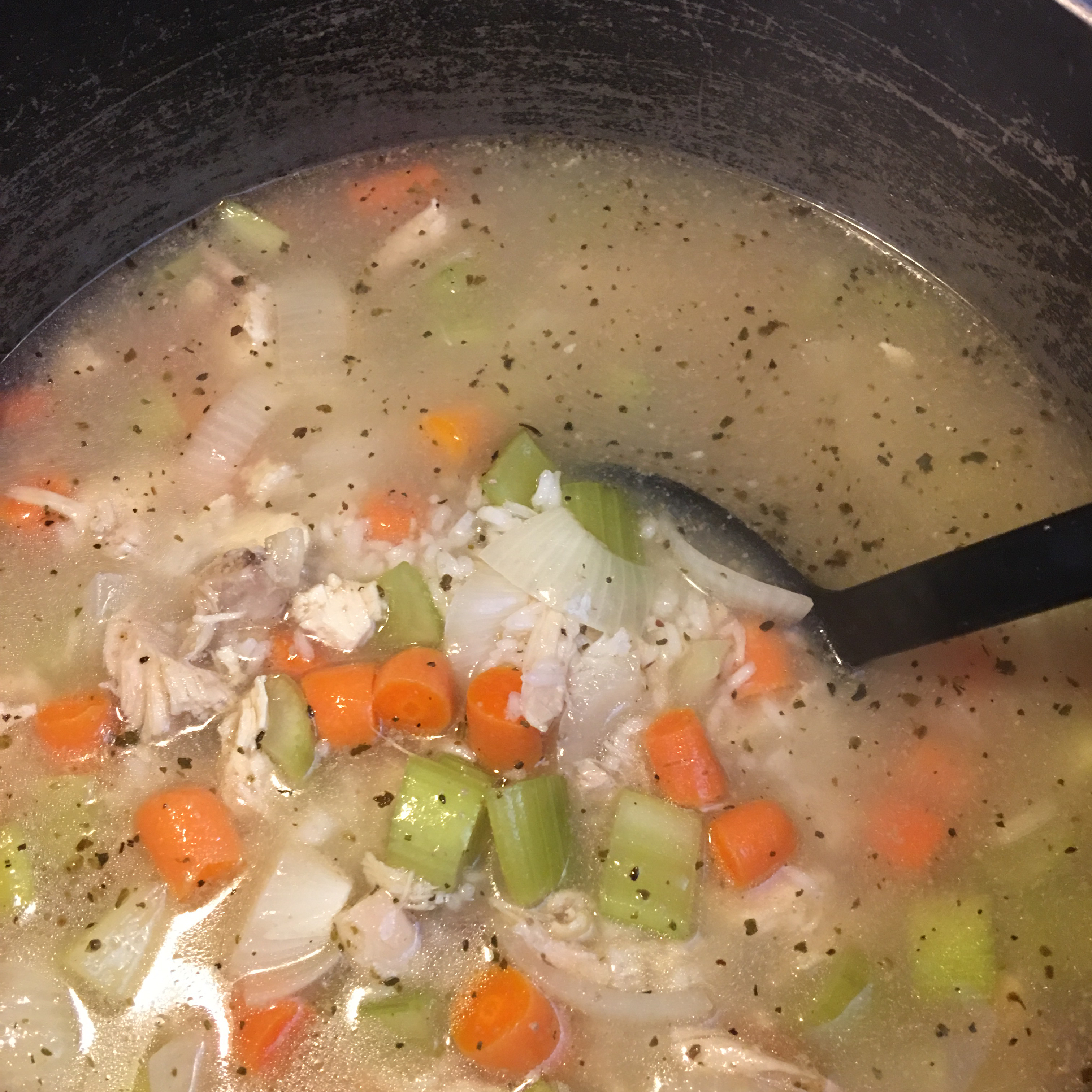 Hearty Chicken and Rice Soup 