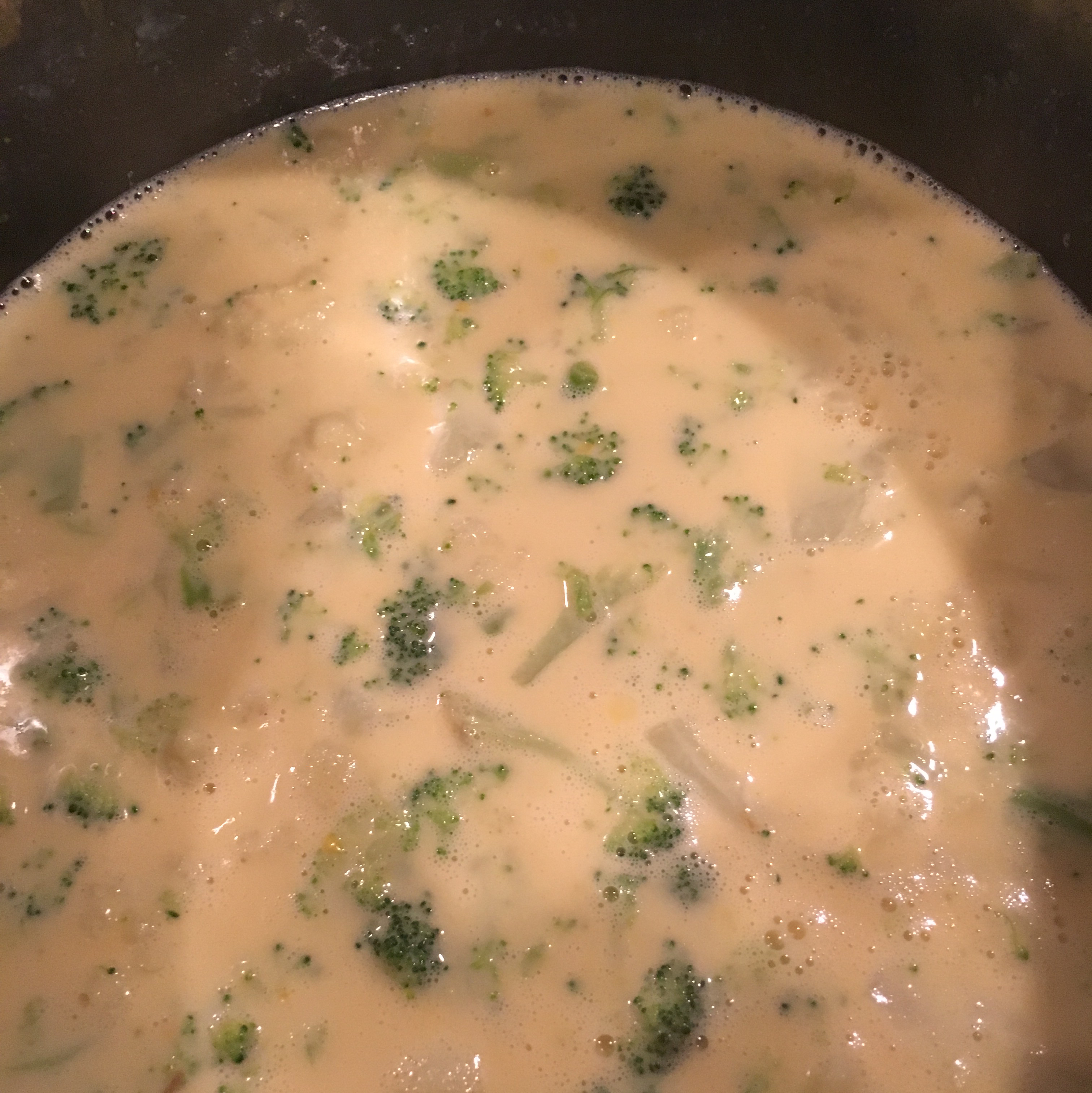 Excellent Broccoli Cheese Soup 