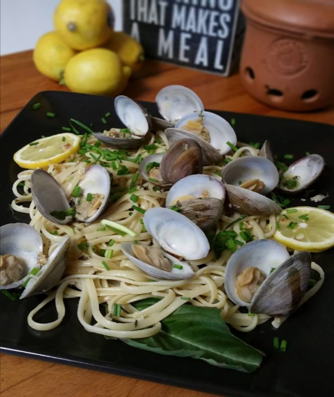 Linguine with Clams 