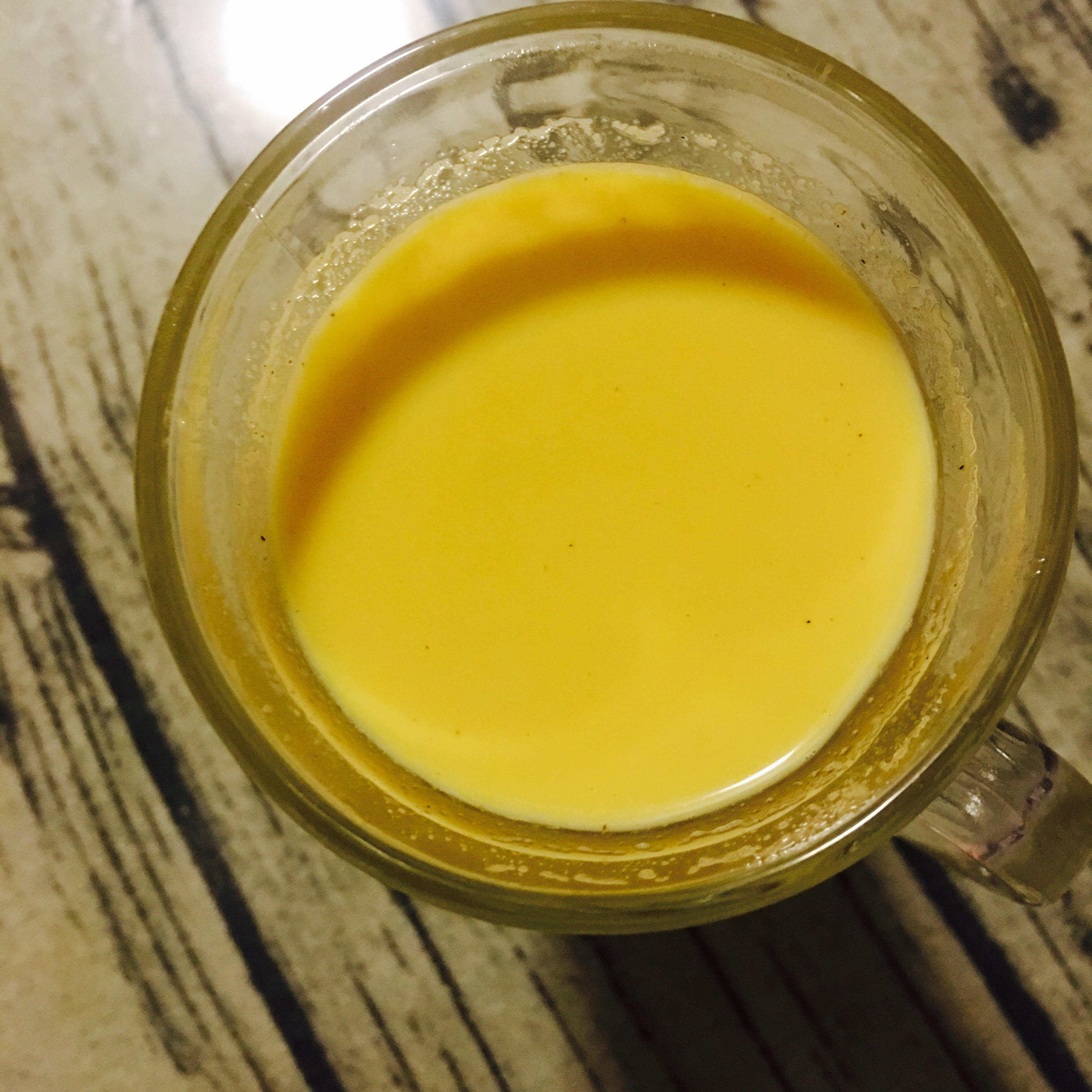 Haldi Ka Doodh (Hot Turmeric Milk) 