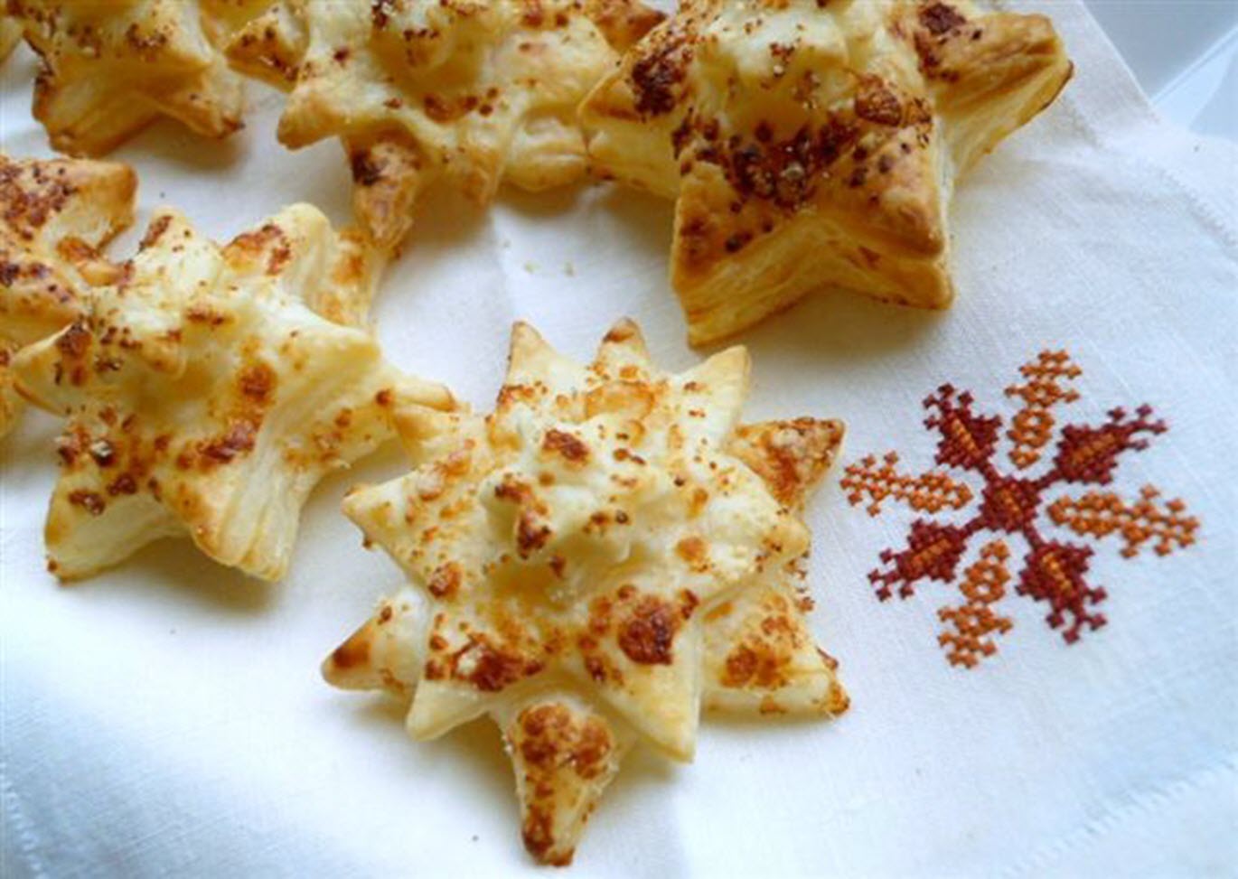 Parmesan Puff Pastry Stars