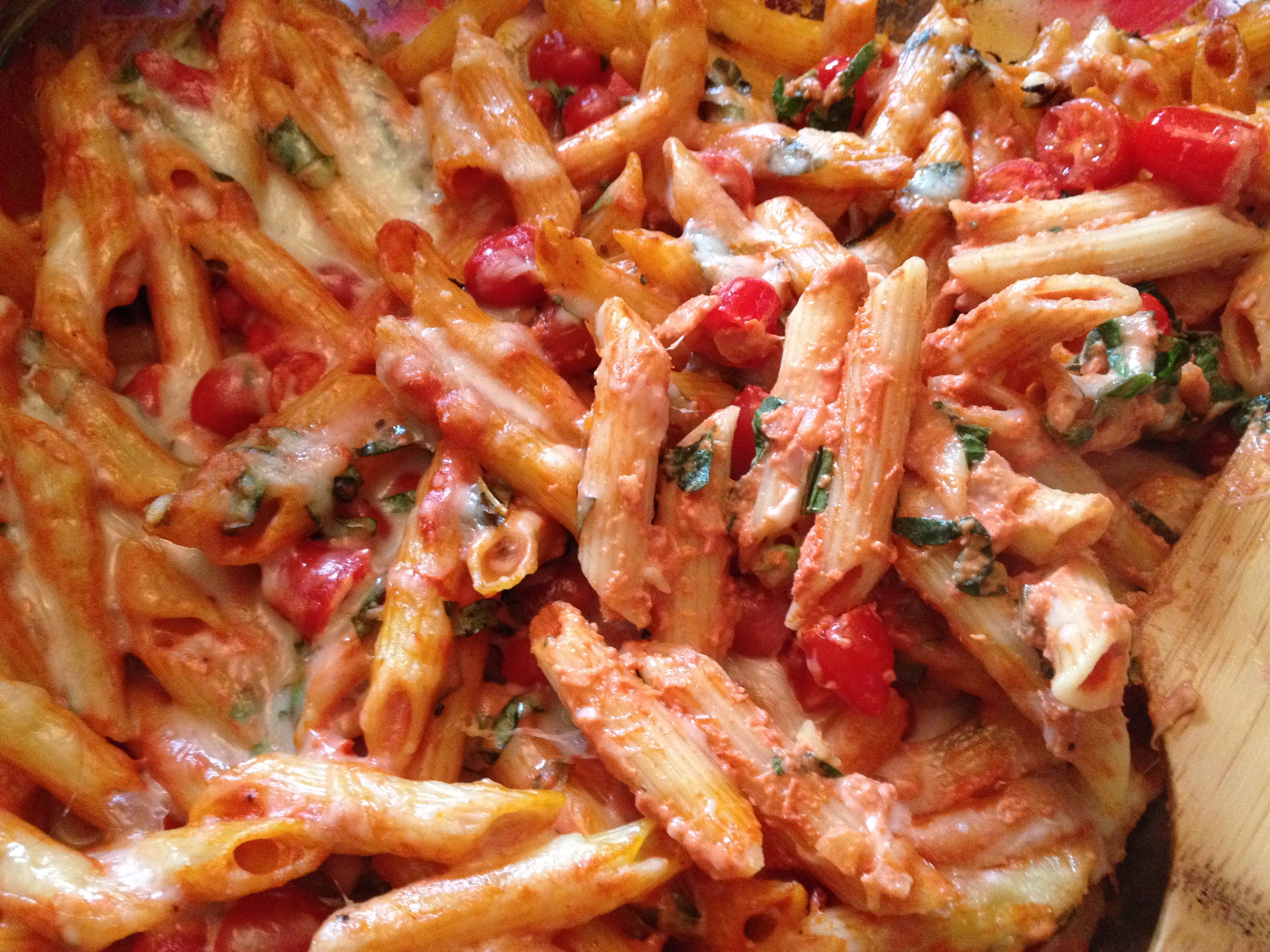 Creamy Pasta Bake with Cherry Tomatoes and Basil