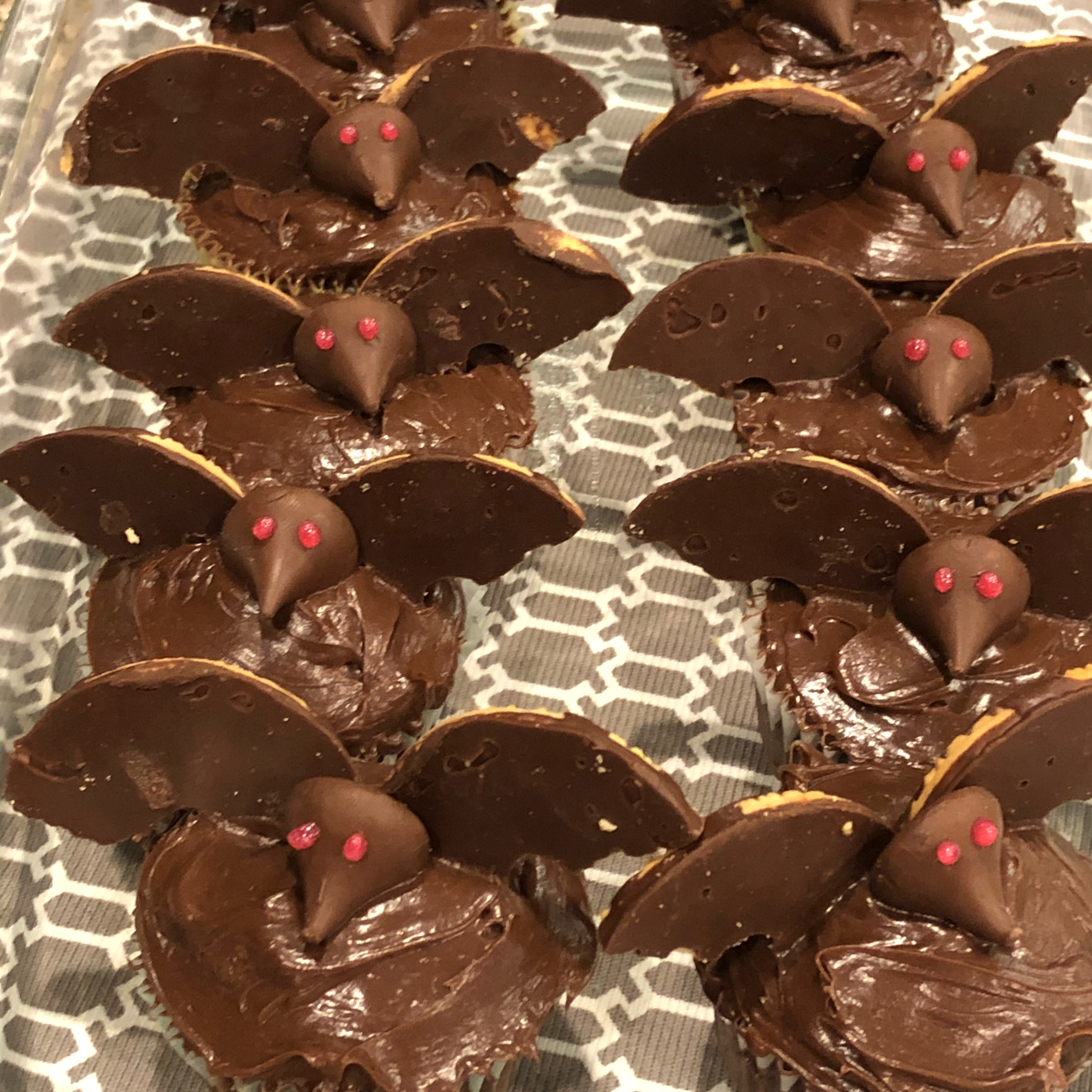 Bat Cupcakes 