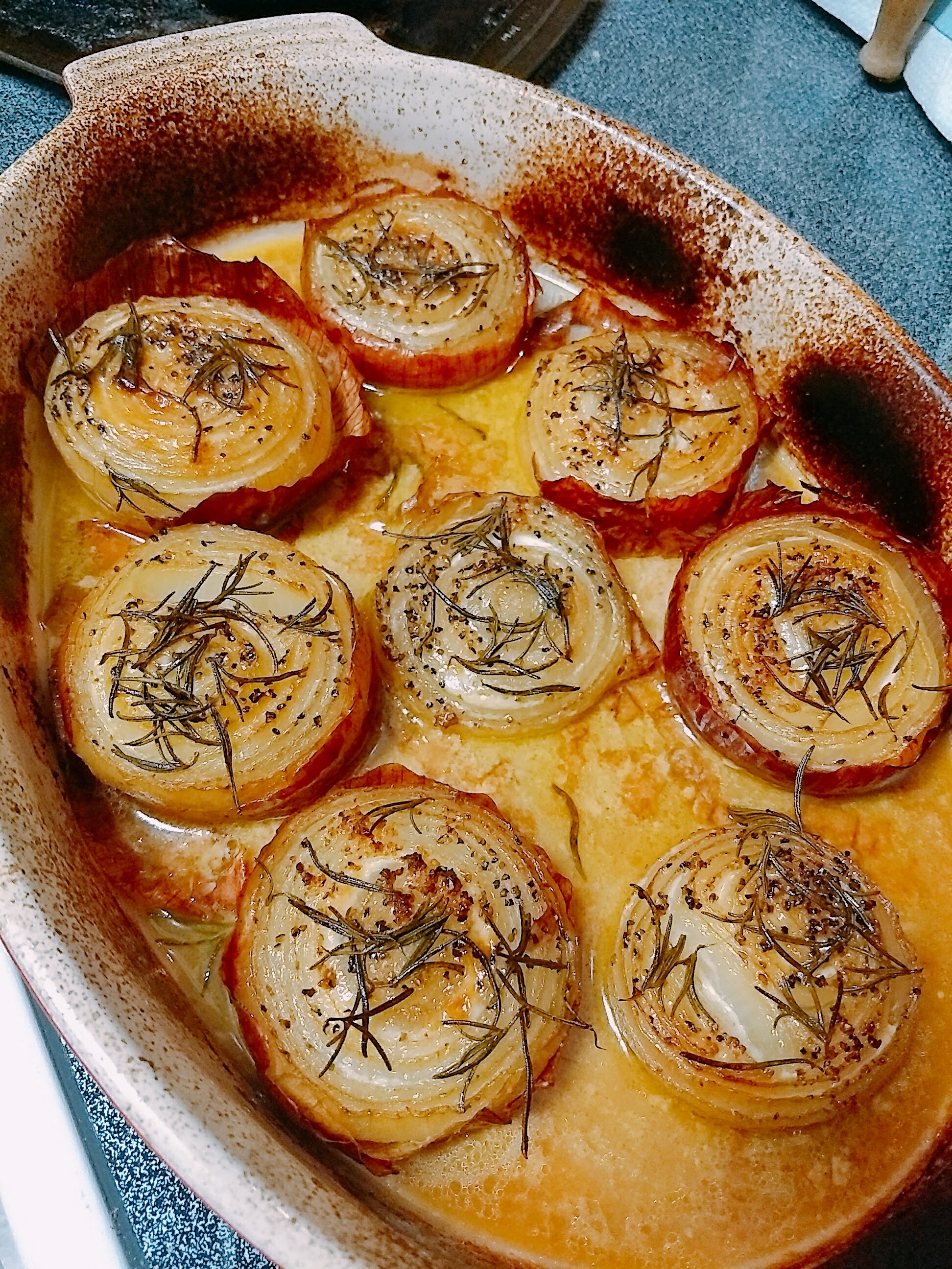 Onions Baked with Rosemary and Cream moloch16
