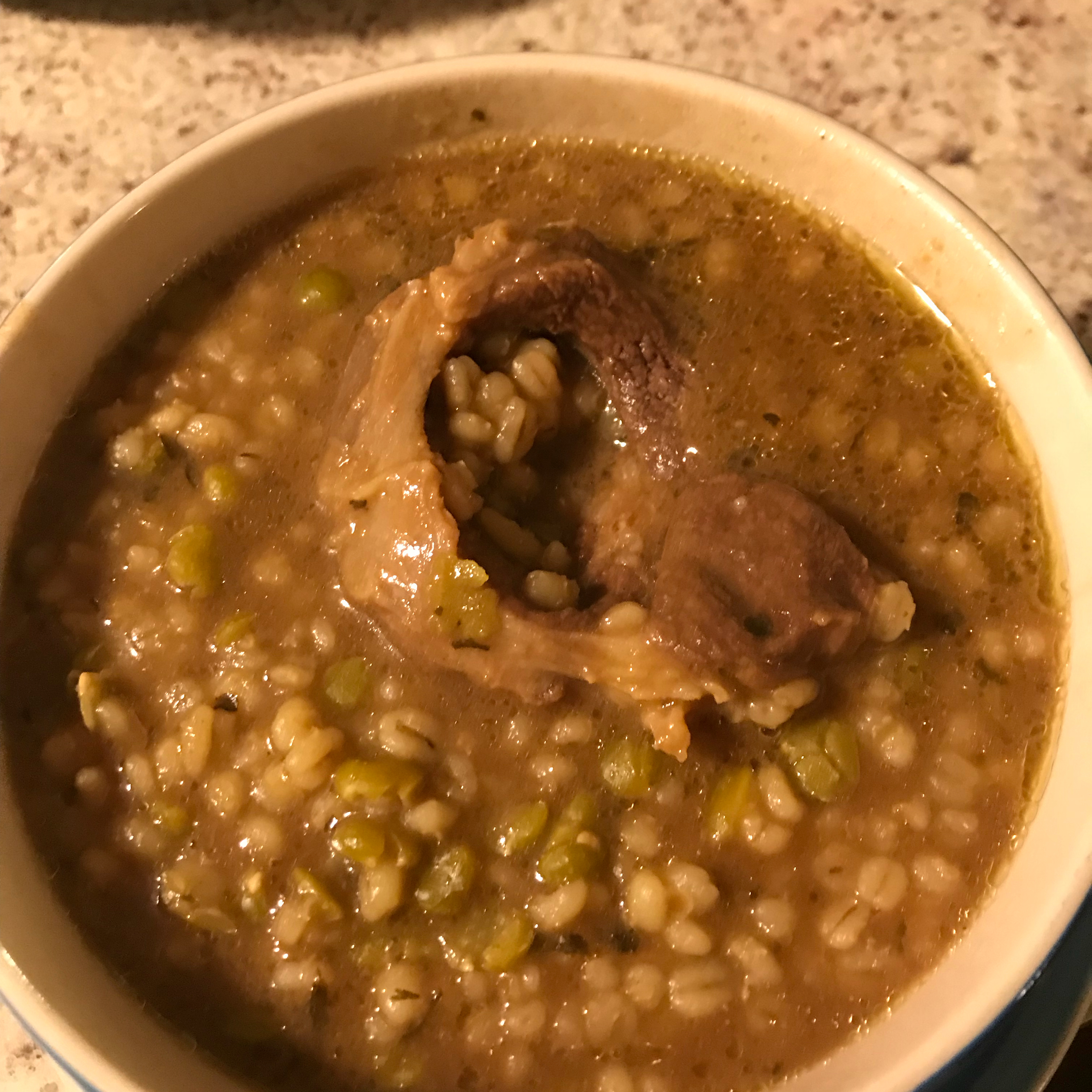 Kelly's Slow Cooker Beef, Mushroom, and Barley Soup 