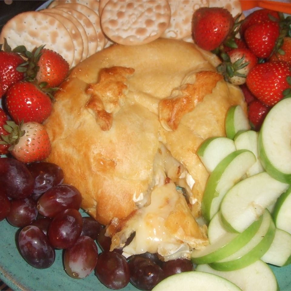 Baked Brie in Puff Pastry 