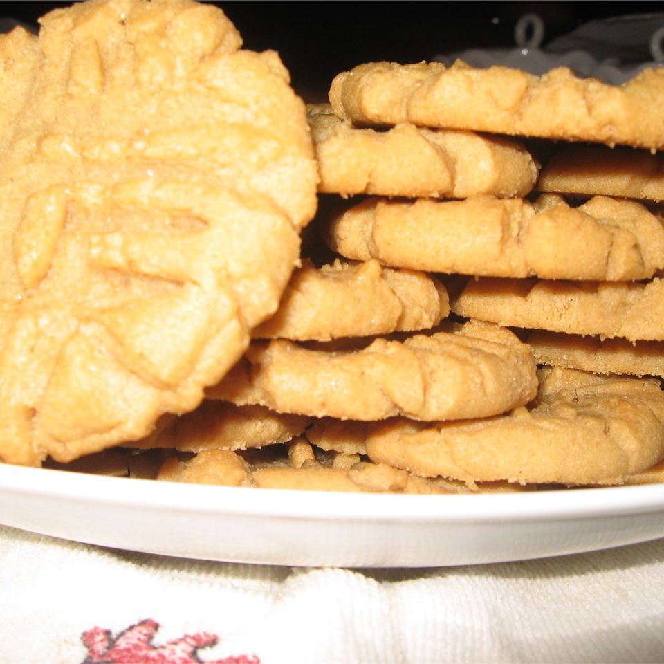 Chewy Peanut Butter Cookies 