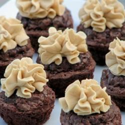 Chocolate Fudge Cupcakes with Peanut Butter Frosting 