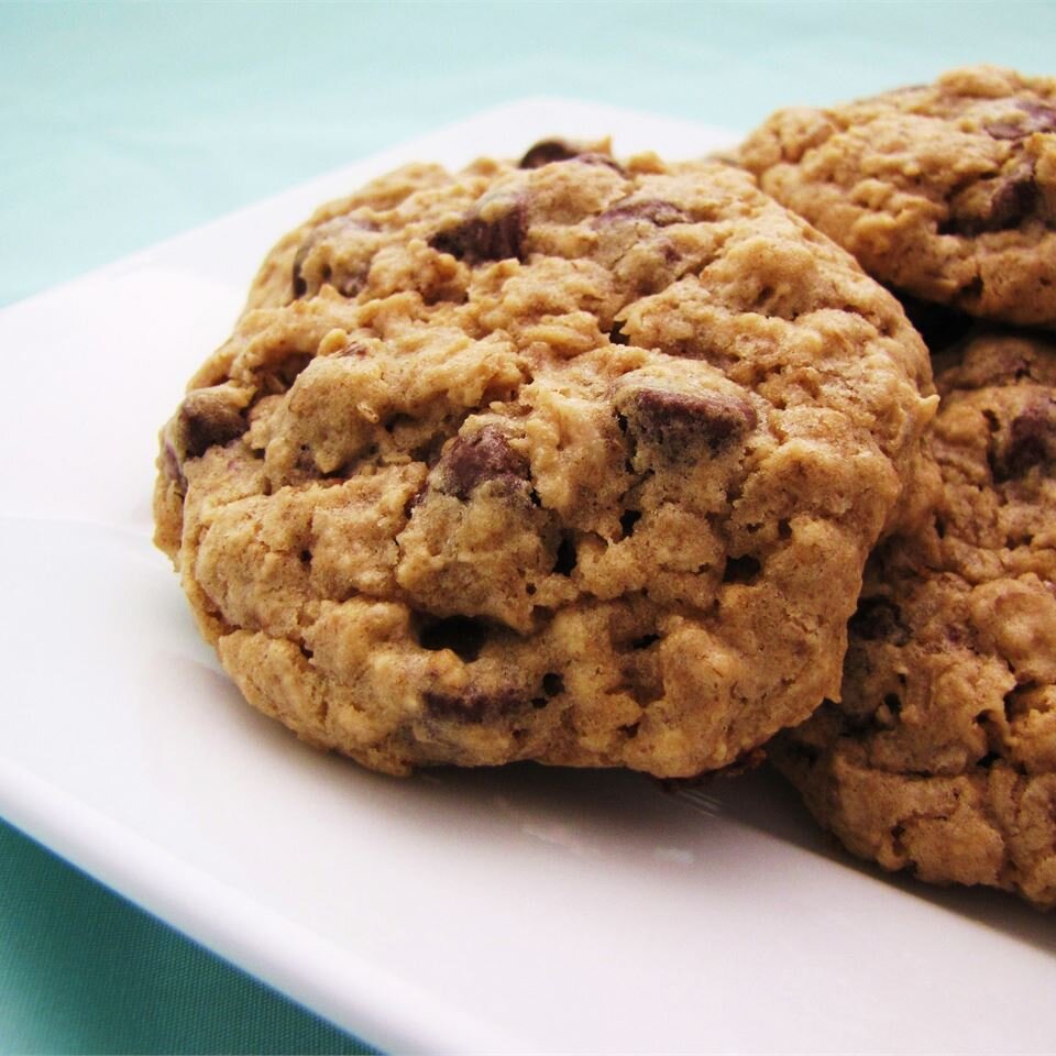 Chewy Chocolate Chip Oatmeal Cookies Recipe Allrecipes