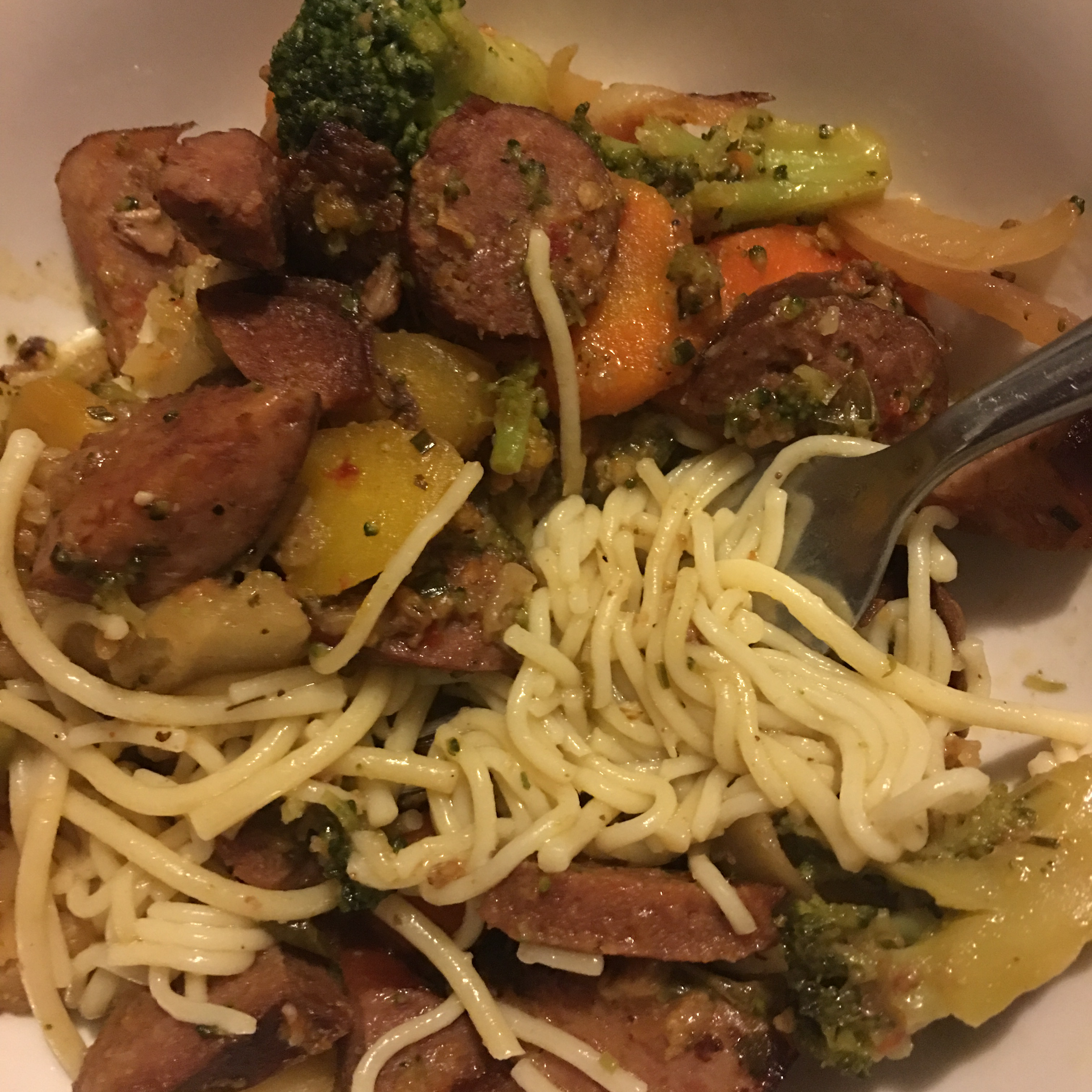 Linguine with Peppers and Sausage 