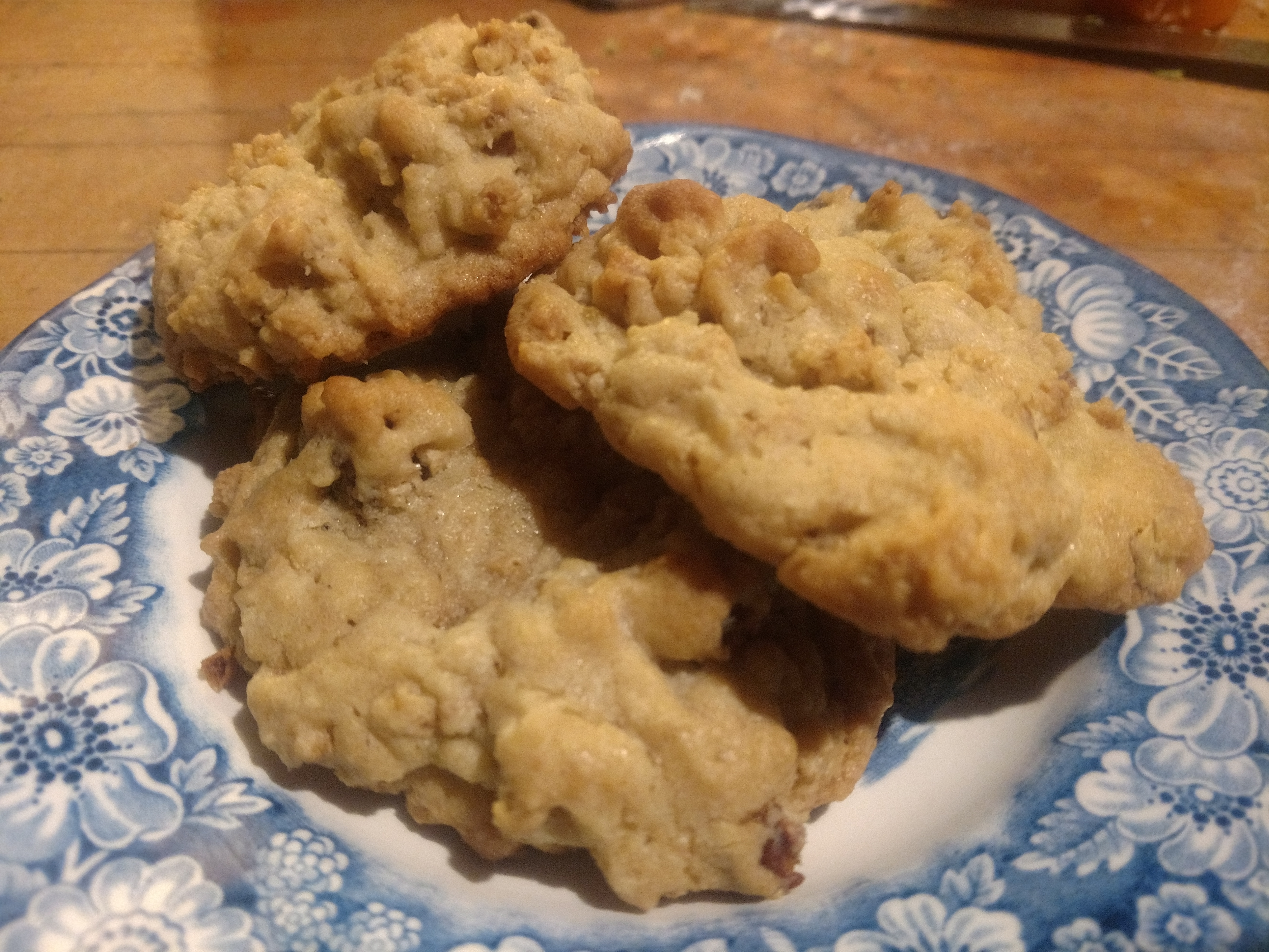 Granola-Date Cookies 